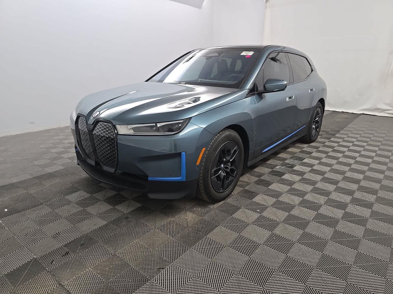 2023 BMW ix