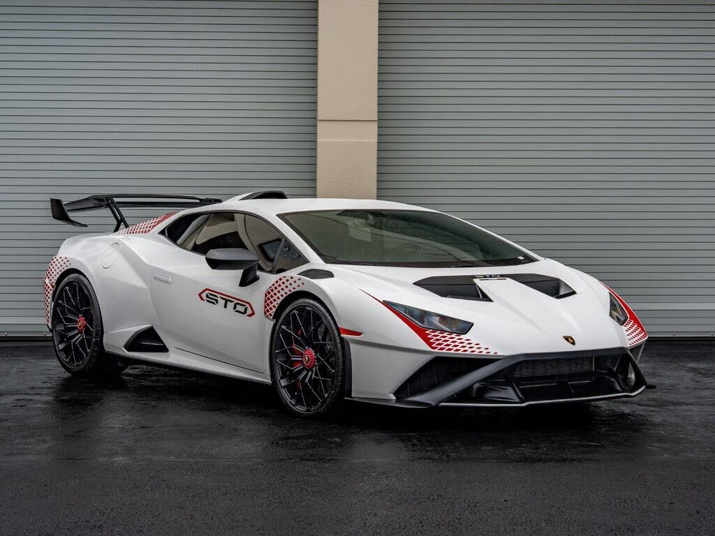 2022 LAMBORGHINI Huracan STO
