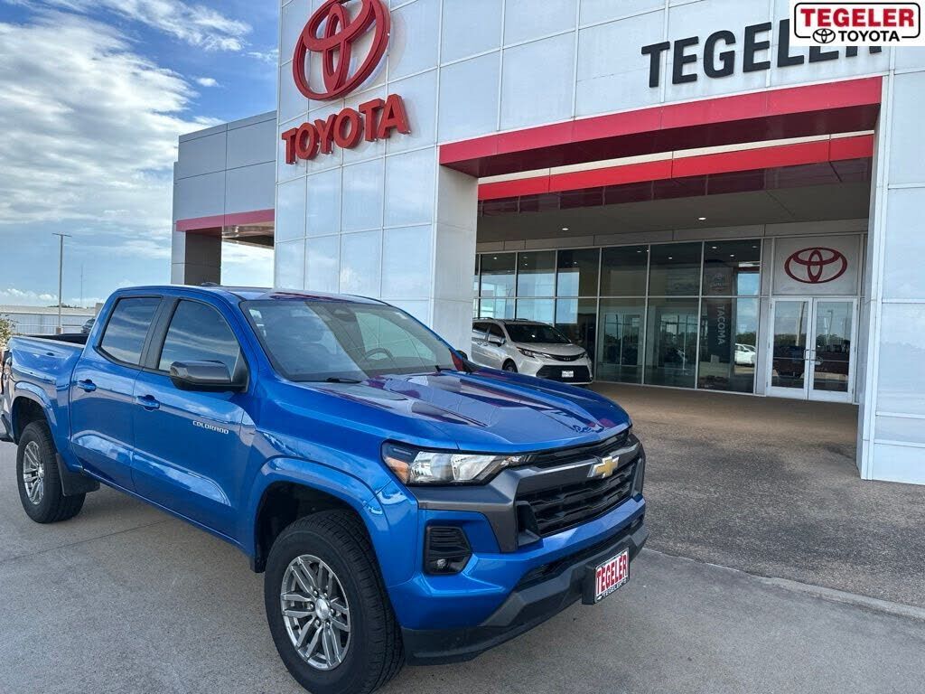 2024 CHEVROLET Colorado