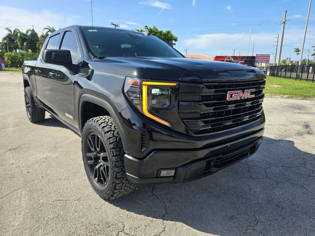 2023 GMC Sierra