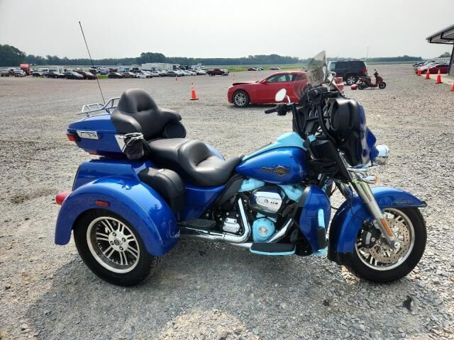 2024 HARLEY DAVIDSON FLHTCUTG / Tri Glide Ultra