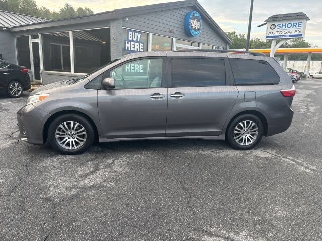 2018 TOYOTA Sienna