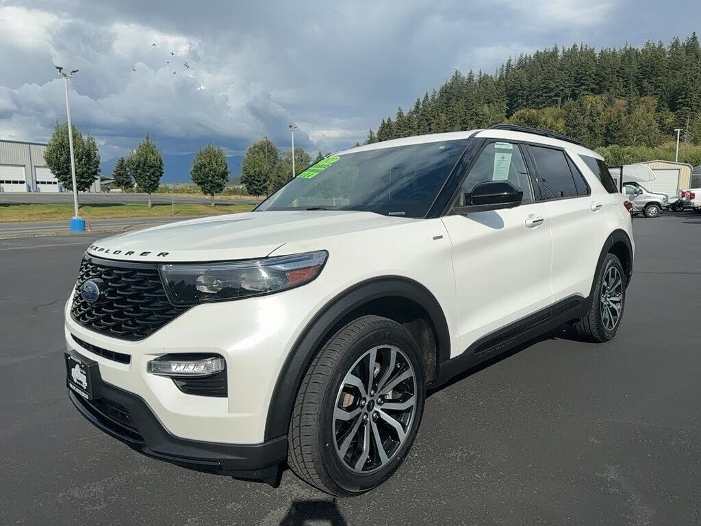 2022 FORD Explorer