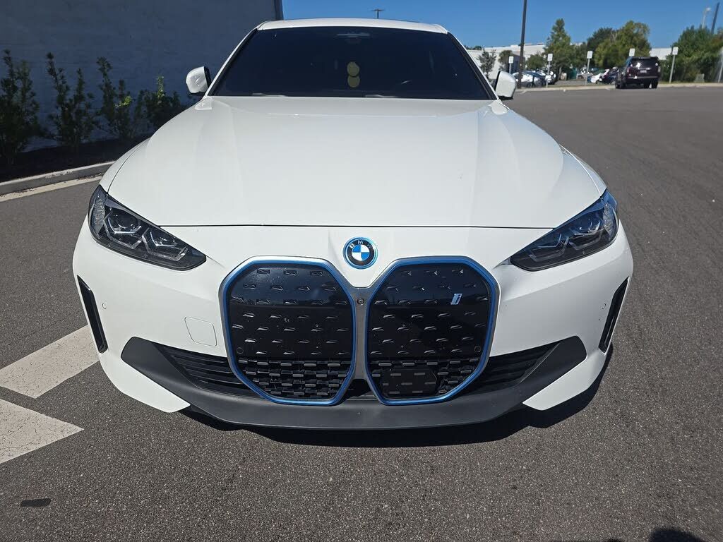 2024 BMW i4