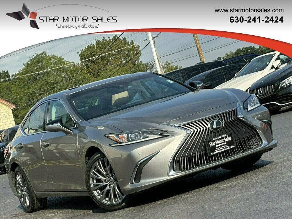2019 LEXUS ES