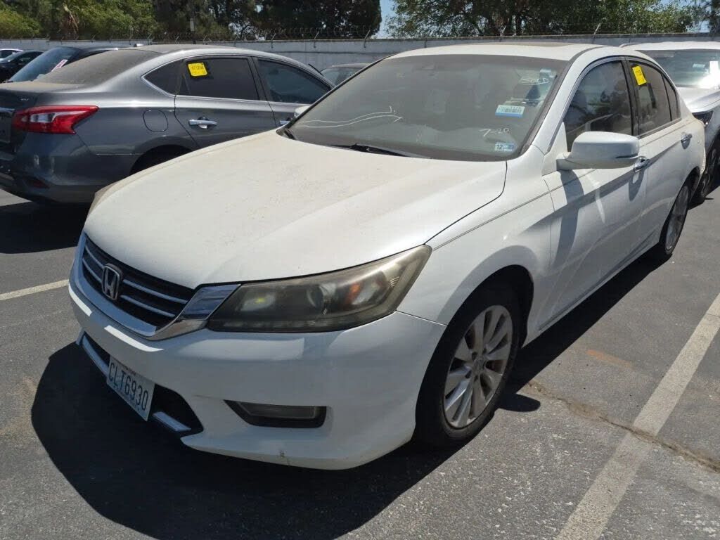 2013 HONDA Accord