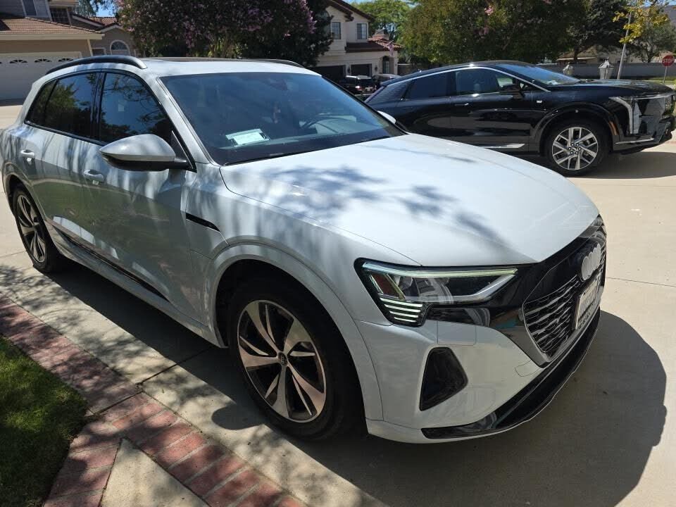 2024 Audi Q8