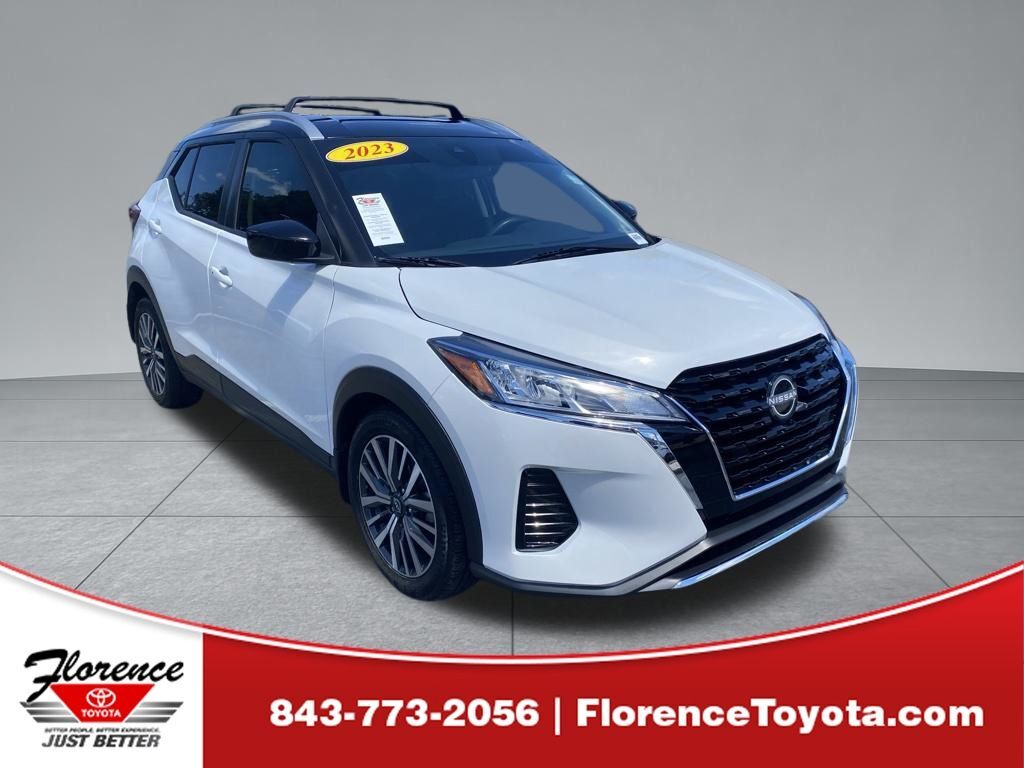 2023 NISSAN Kicks