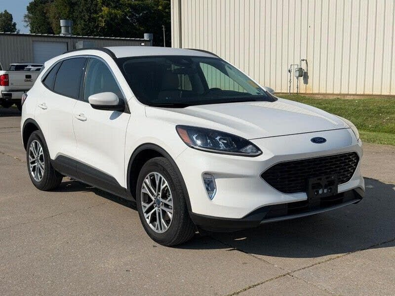 2021 FORD Escape