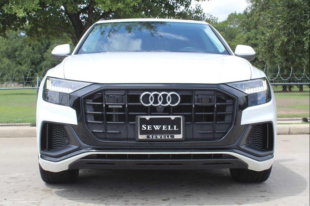 2023 Audi Q8