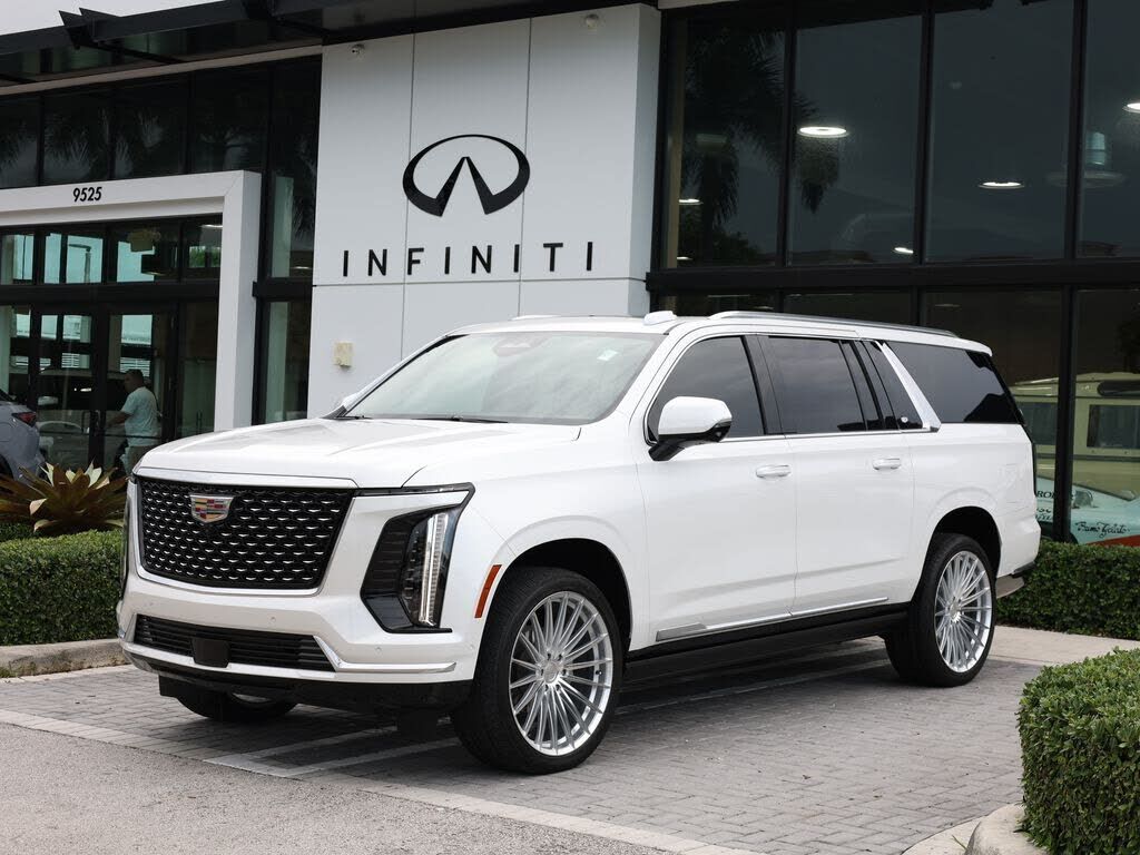 2025 CADILLAC Escalade ESV