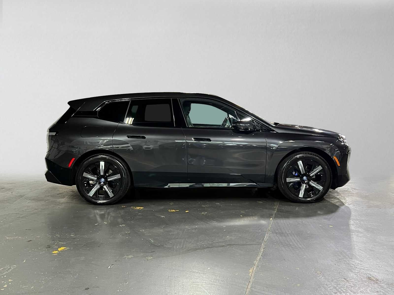 2024 BMW iX