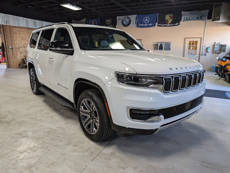 2025 JEEP Wagoneer