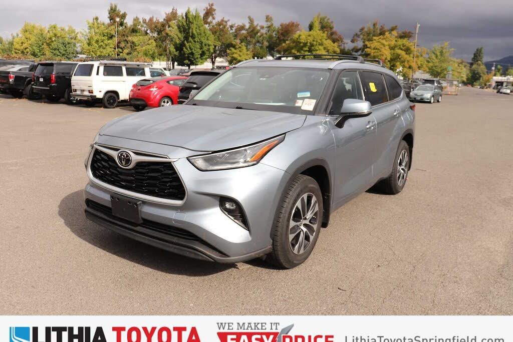 2021 TOYOTA Highlander