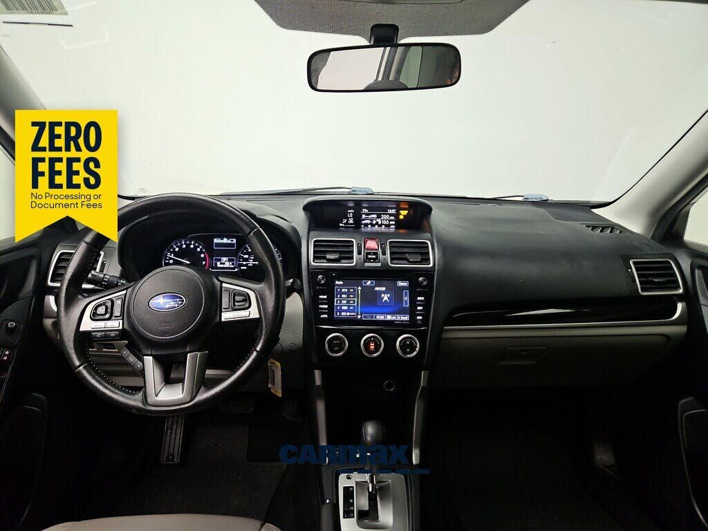 2017 SUBARU Forester