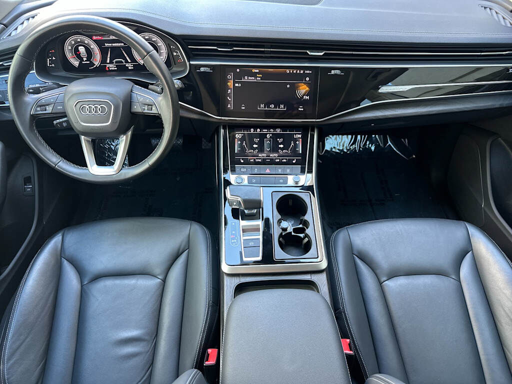 2023 Audi Q8