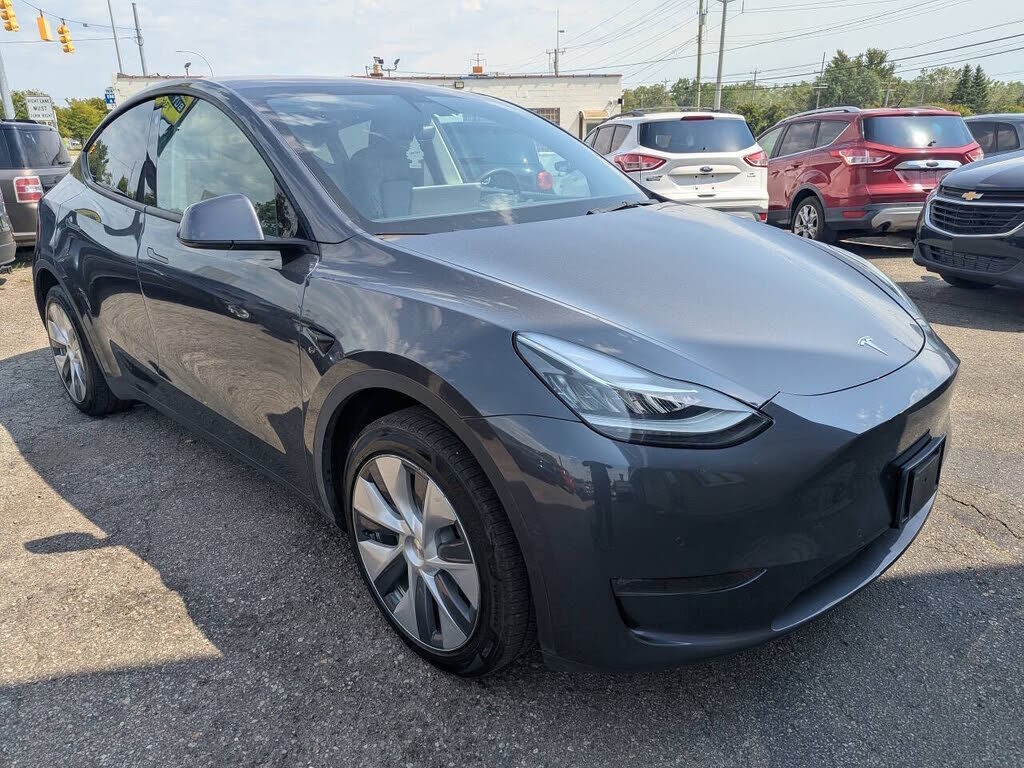2021 TESLA Model Y