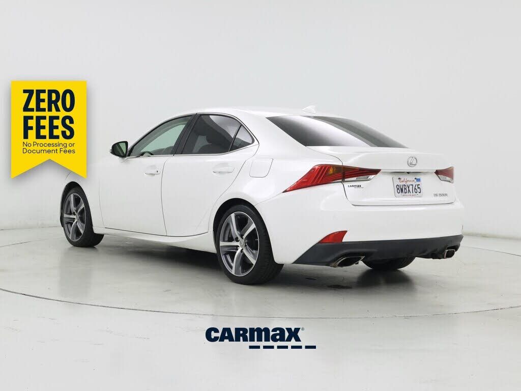 2017 Lexus IS