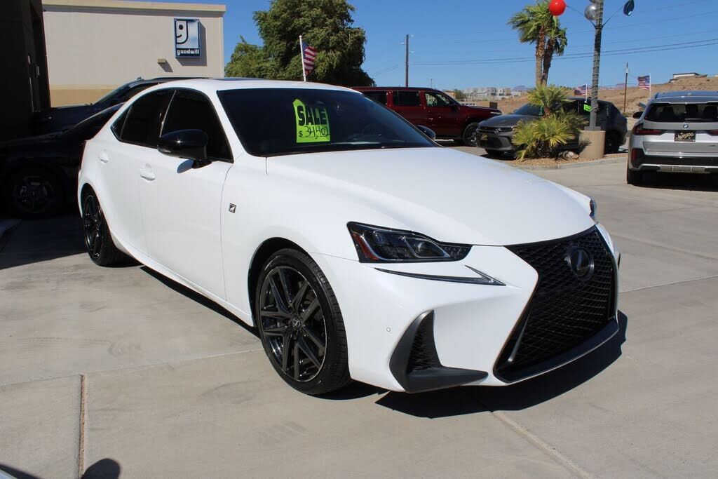 2020 LEXUS IS