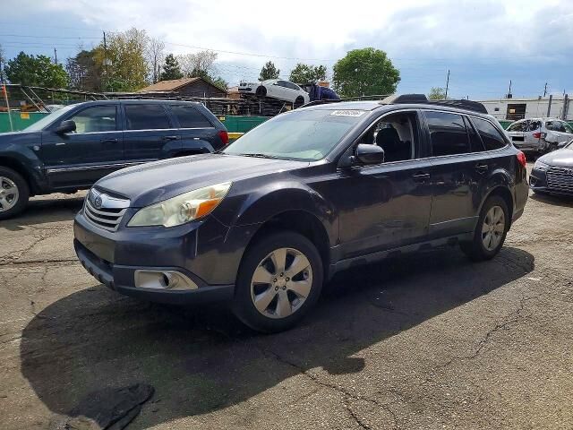 2012 SUBARU Outback