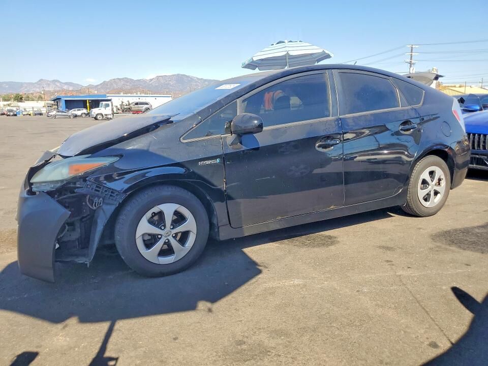 2014 TOYOTA PRIUS