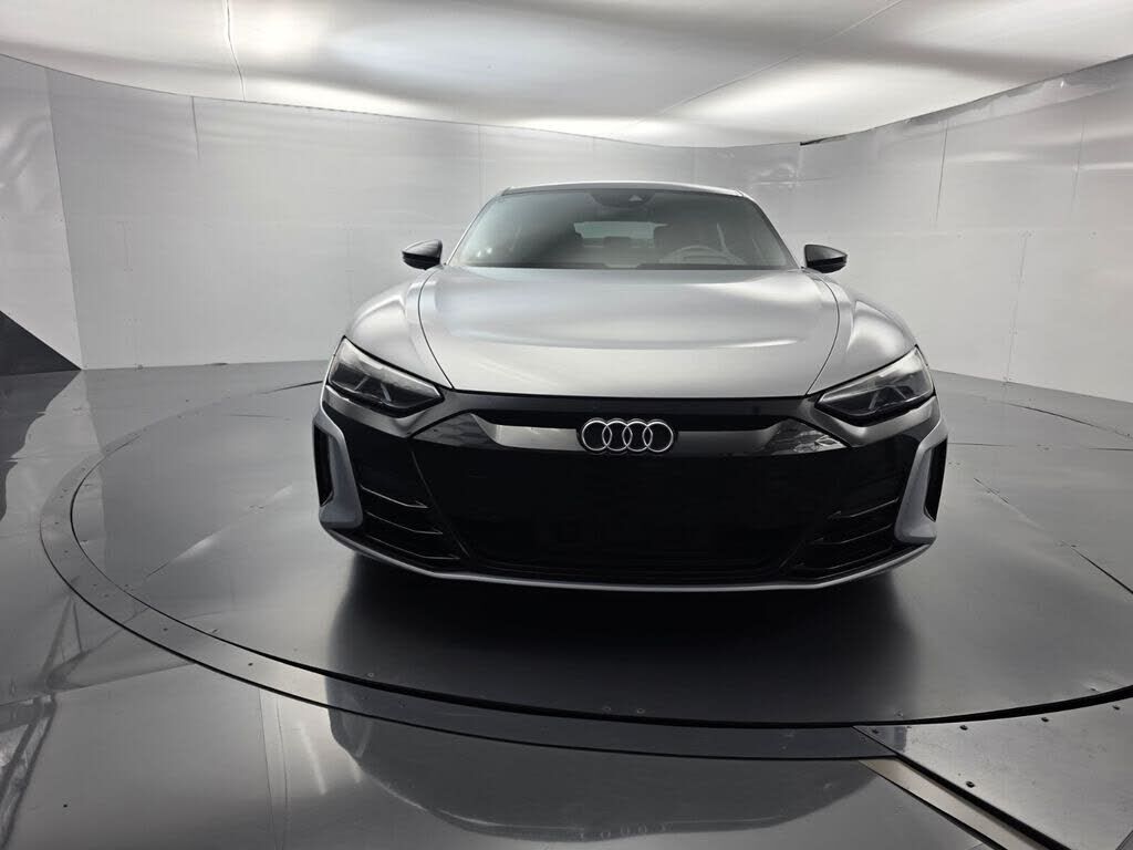 2022 Audi e-tron
