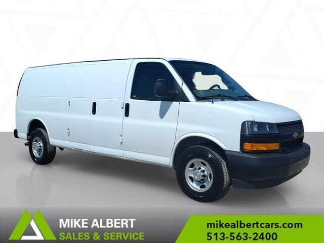 2022 CHEVROLET Express