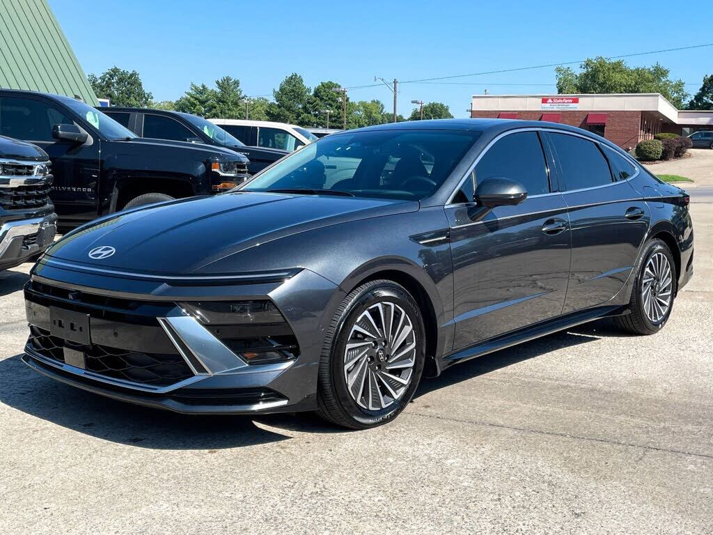 2025 HYUNDAI Sonata
