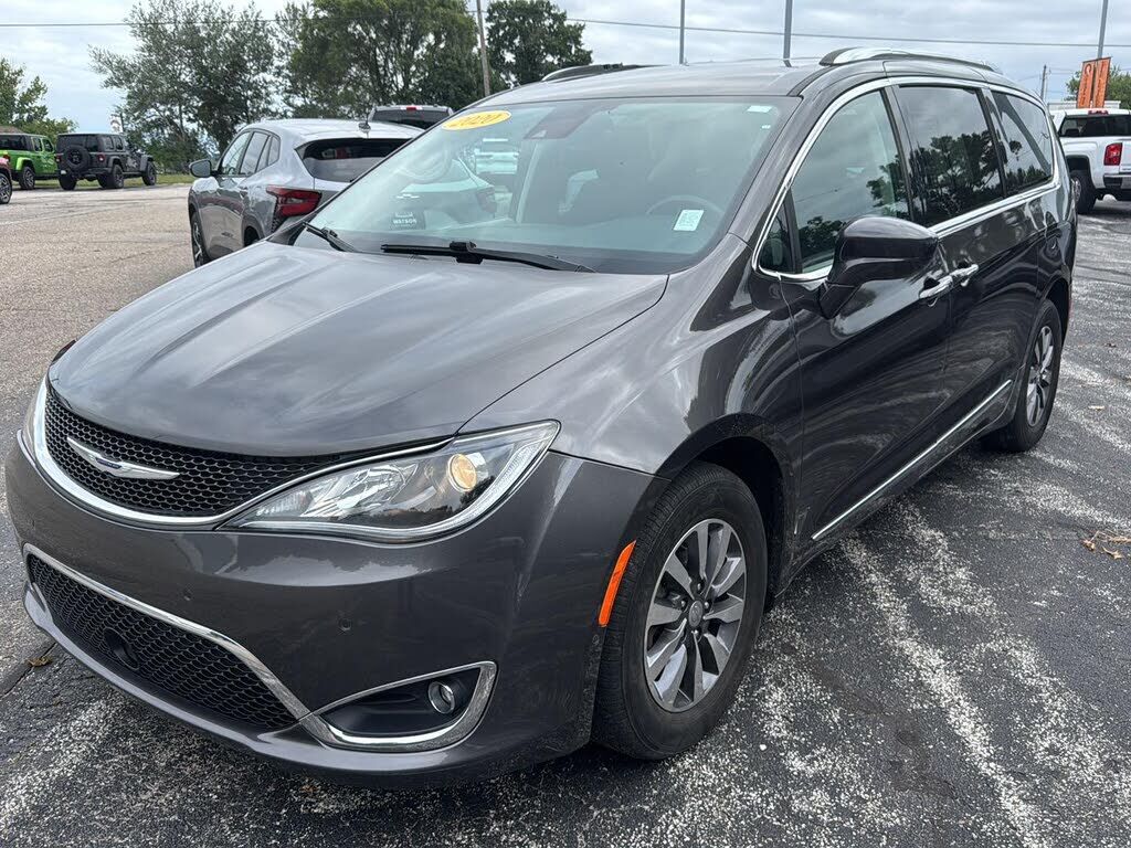 2020 CHRYSLER Pacifica