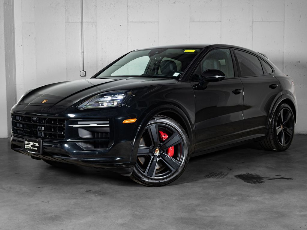 2025 PORSCHE Cayenne