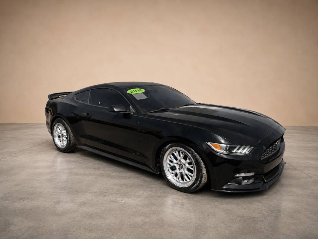2016 FORD Mustang