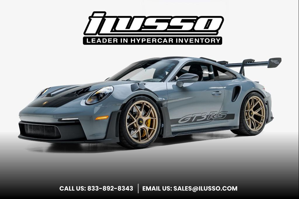 2025 PORSCHE 911