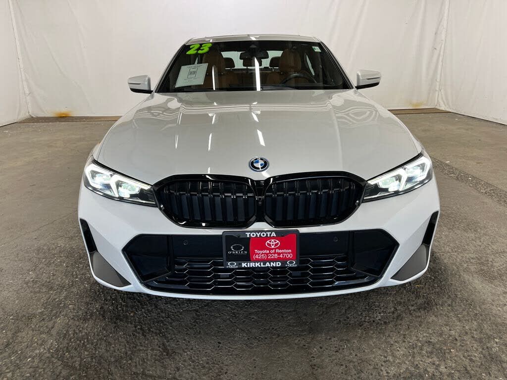 2023 BMW 330e