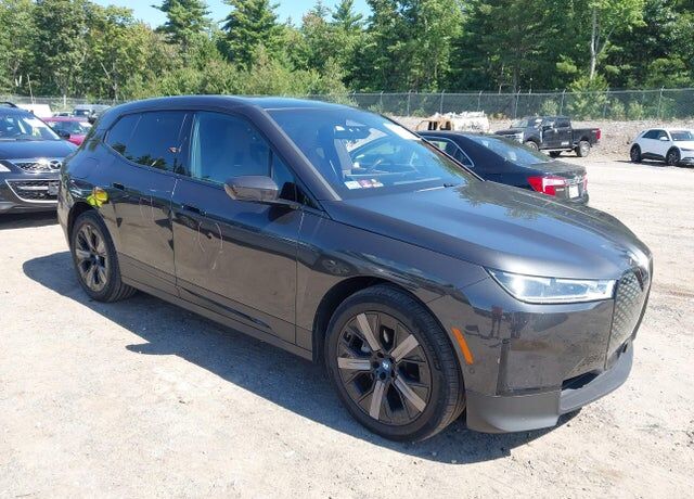2023 BMW ix