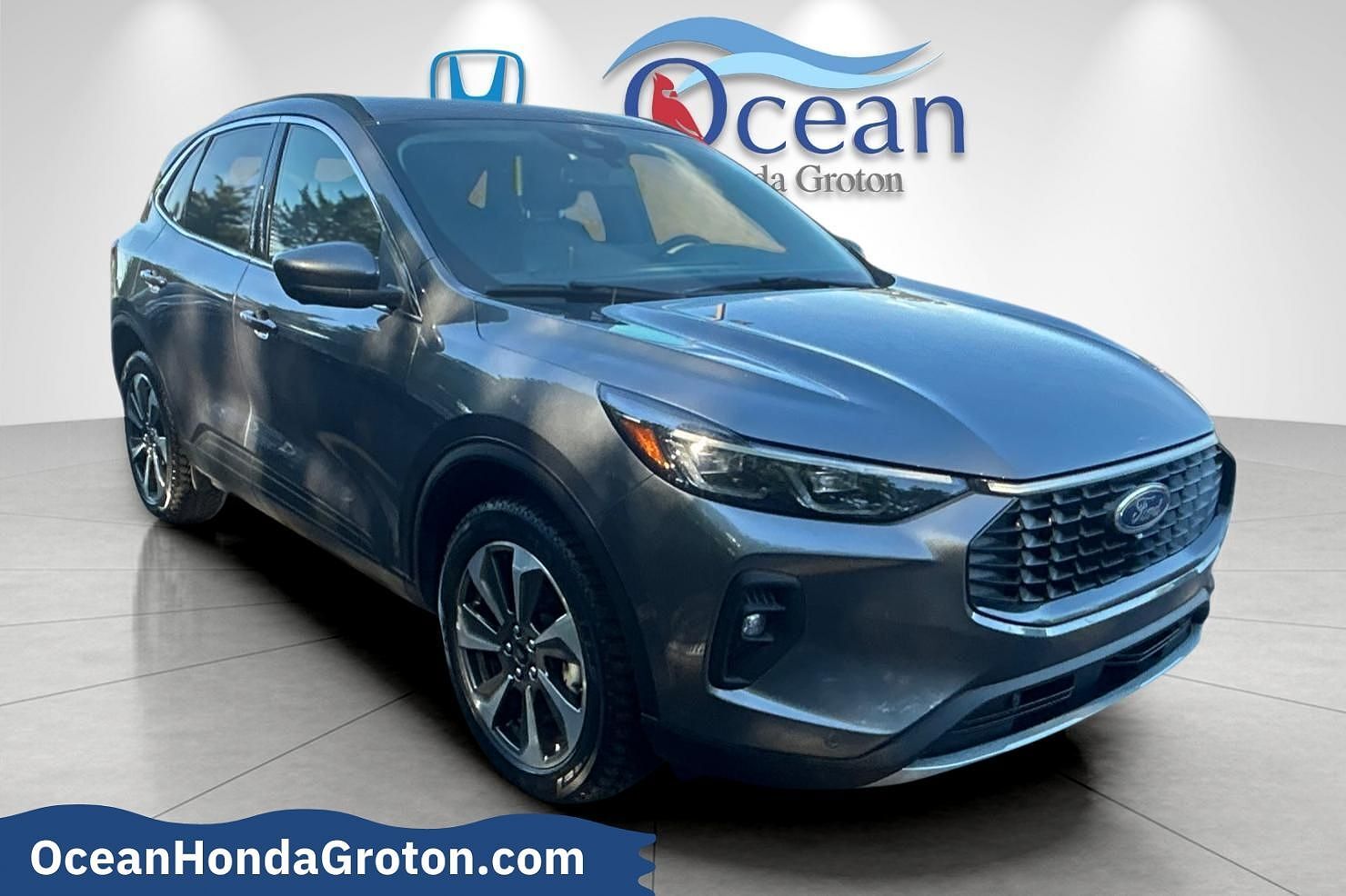 2024 FORD Escape
