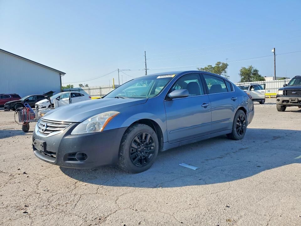 2012 NISSAN Altima