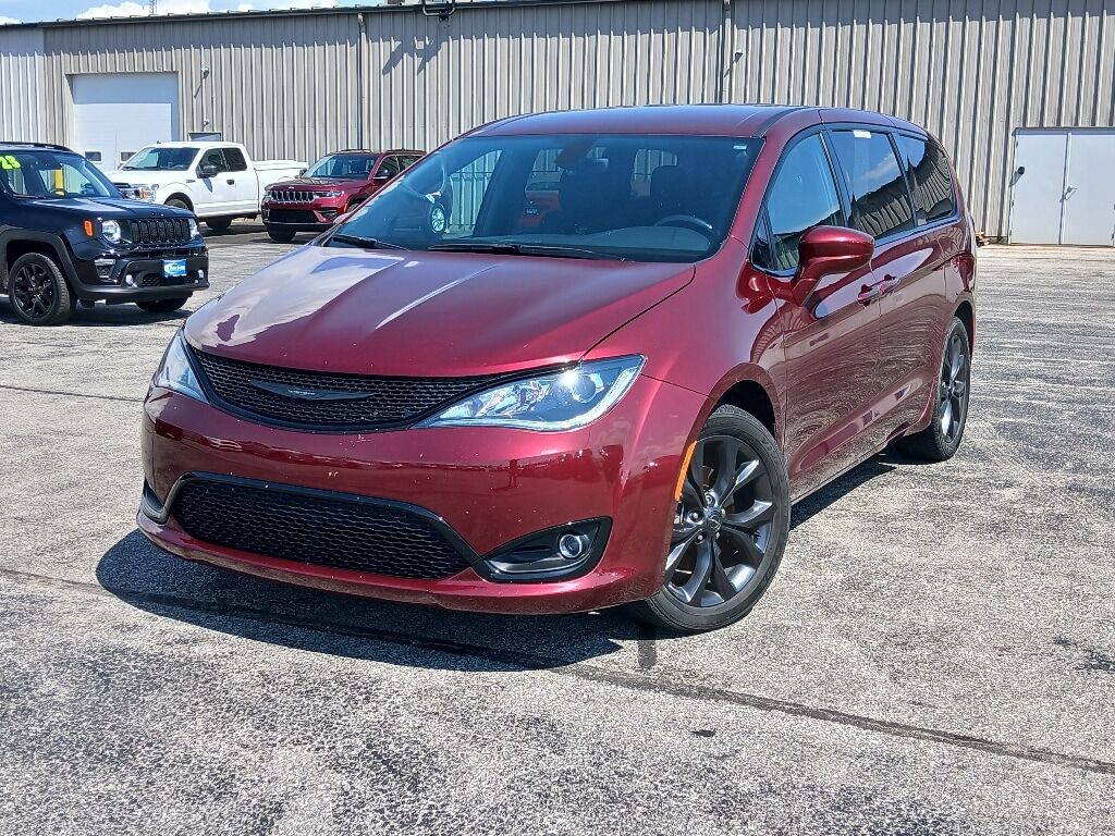 2019 CHRYSLER Pacifica