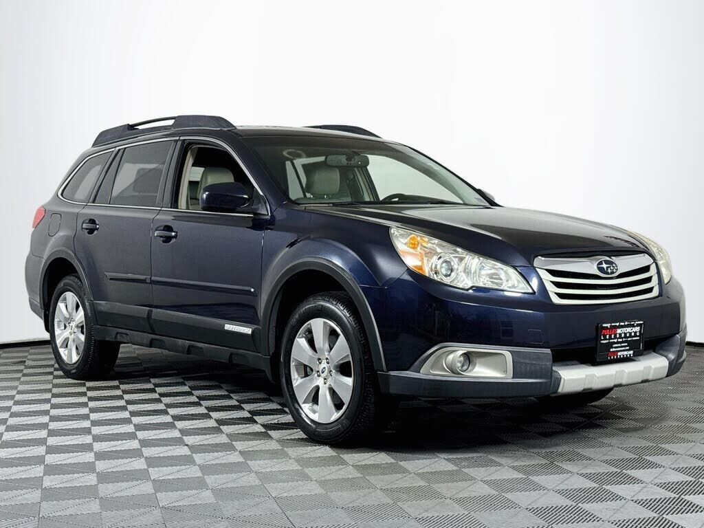 2012 SUBARU Outback