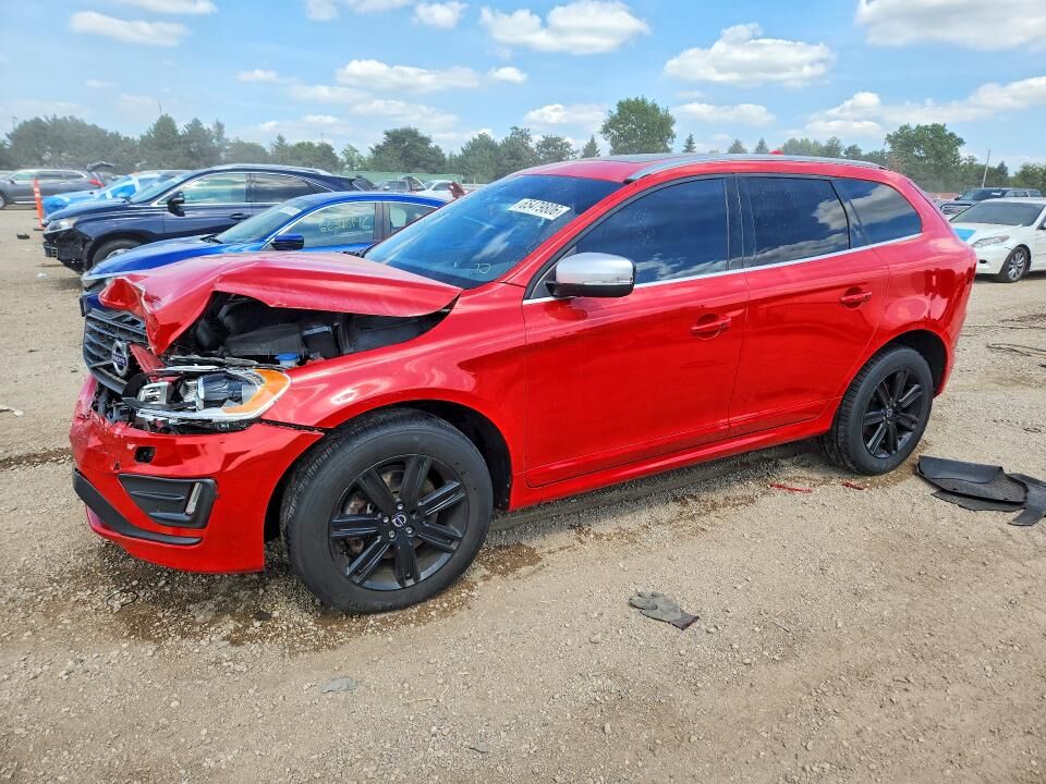 2015 VOLVO XC60