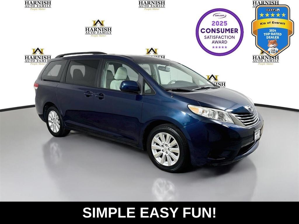 2011 TOYOTA Sienna