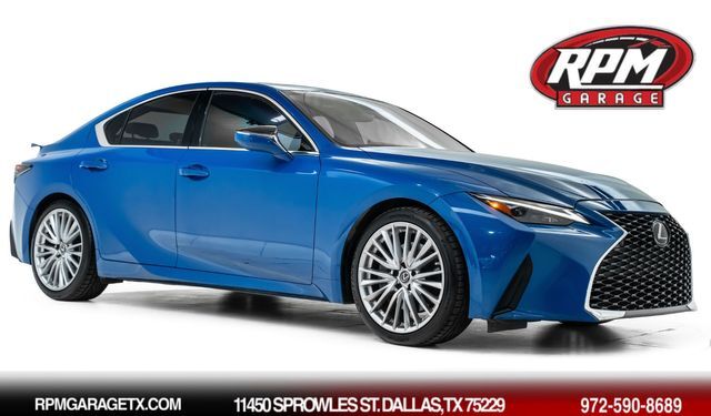2022 LEXUS IS