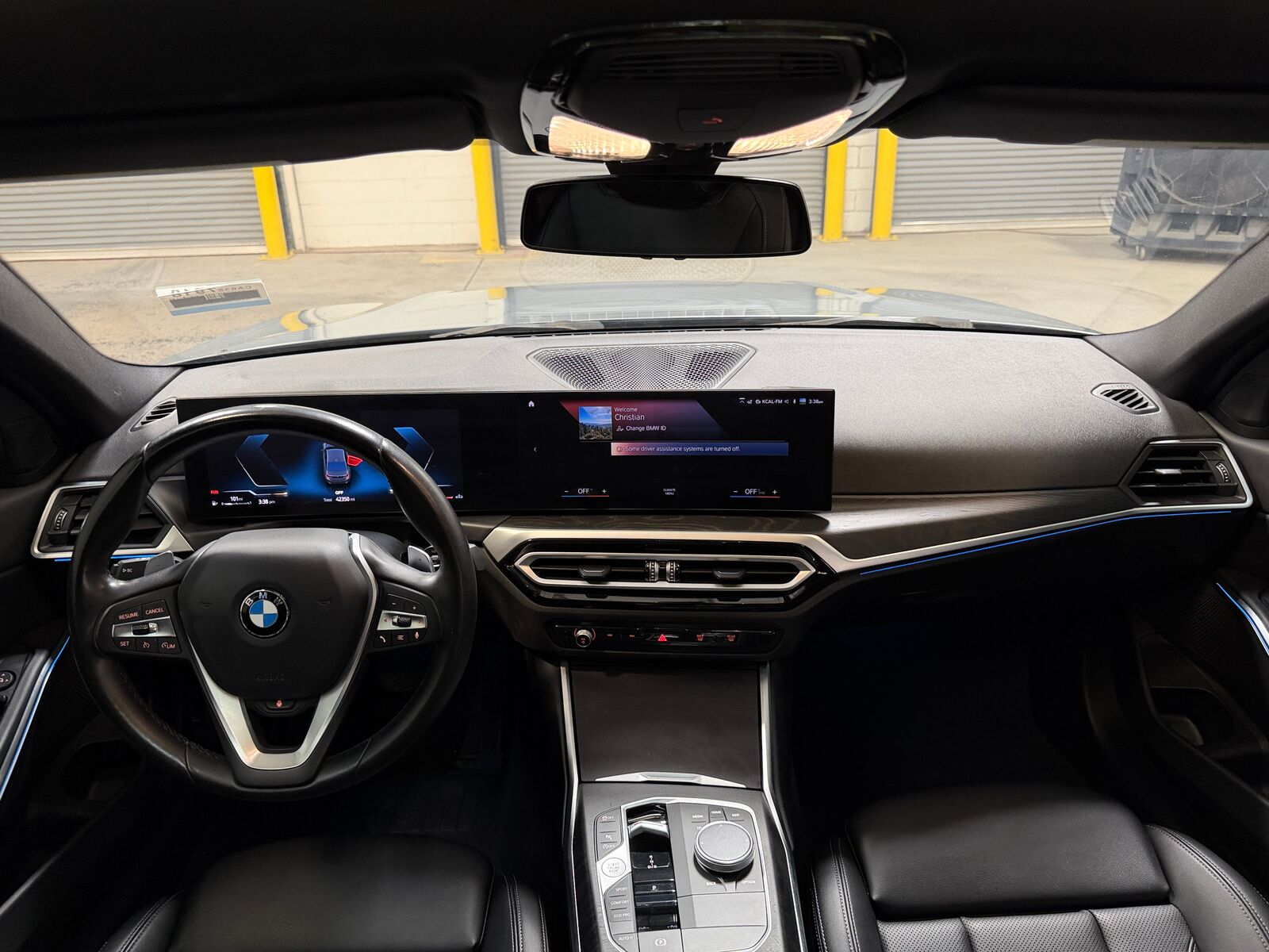 2023 BMW 330i