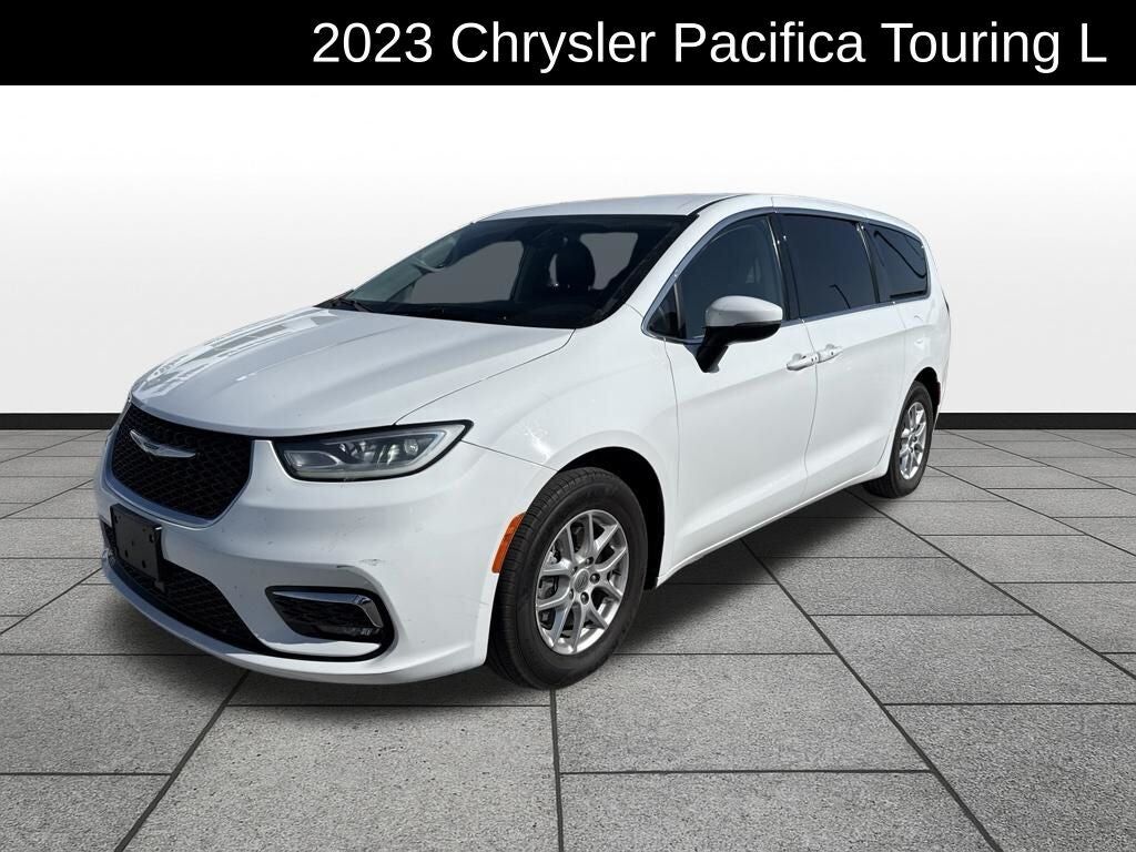 2023 CHRYSLER Pacifica