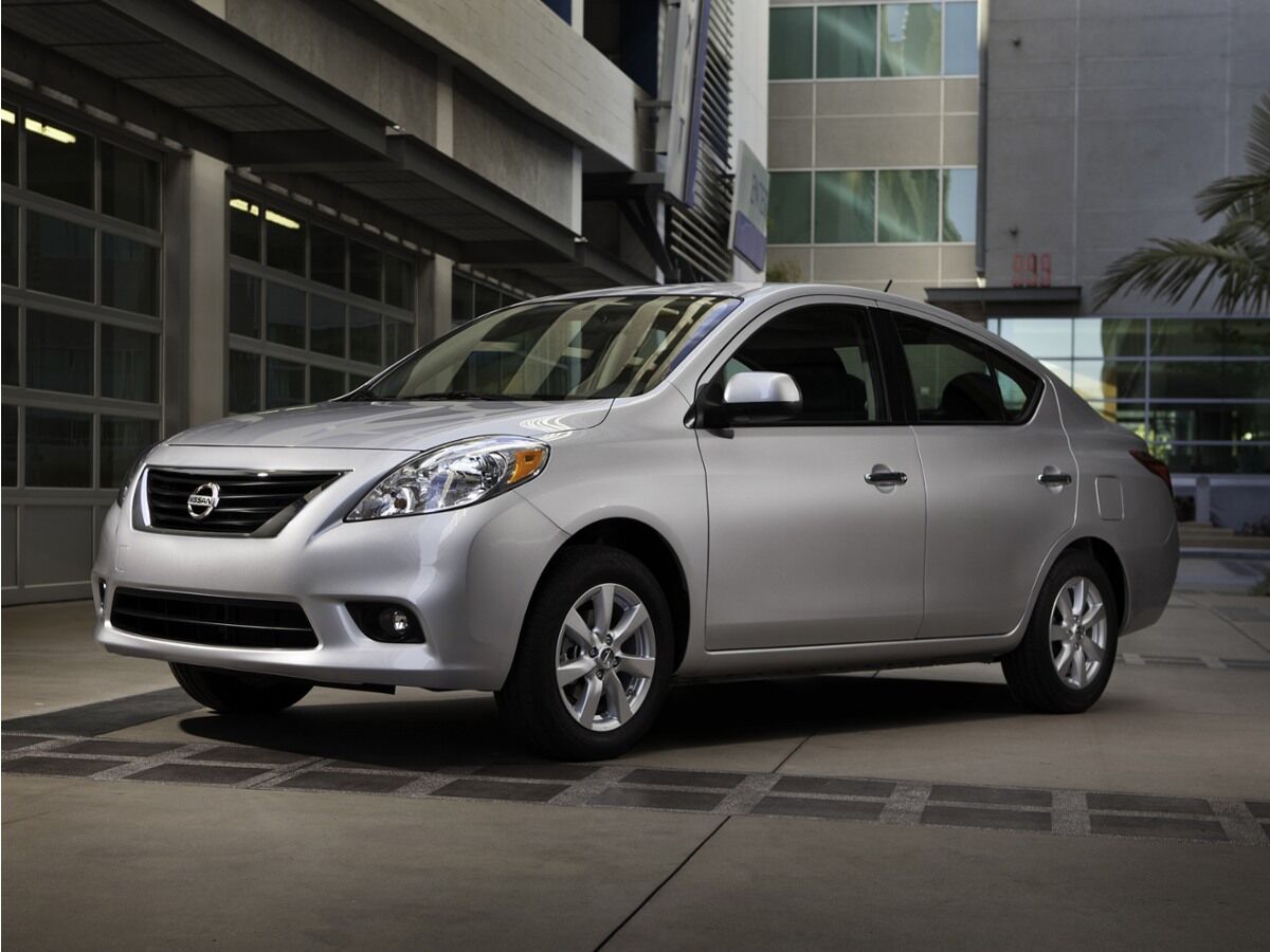 2012 NISSAN Versa
