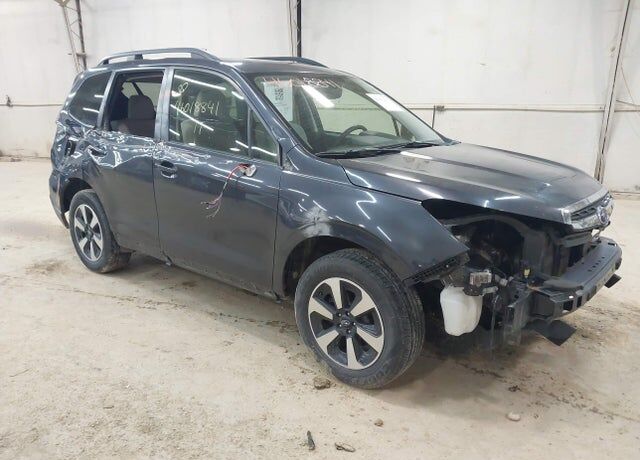 2017 SUBARU Forester