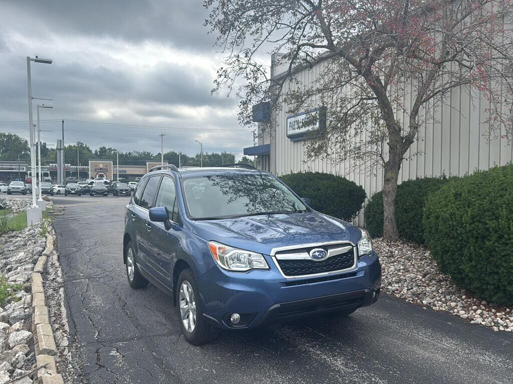 2016 SUBARU Forester