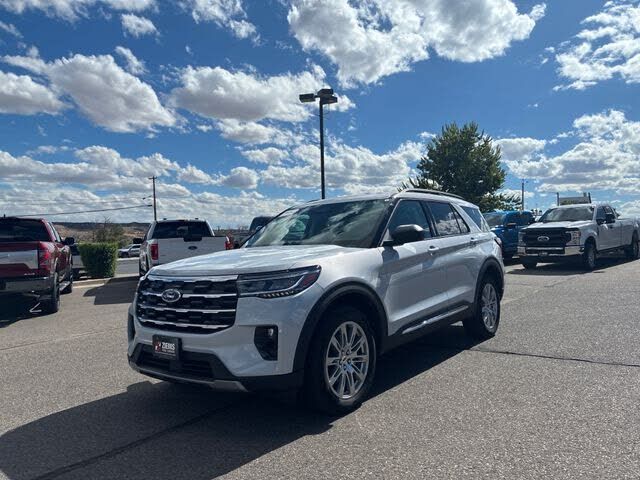 2025 FORD Explorer