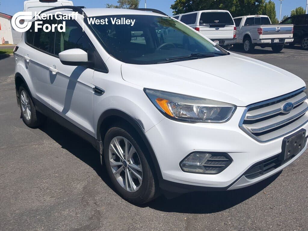 2018 FORD Escape