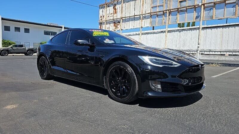 2018 TESLA Model S