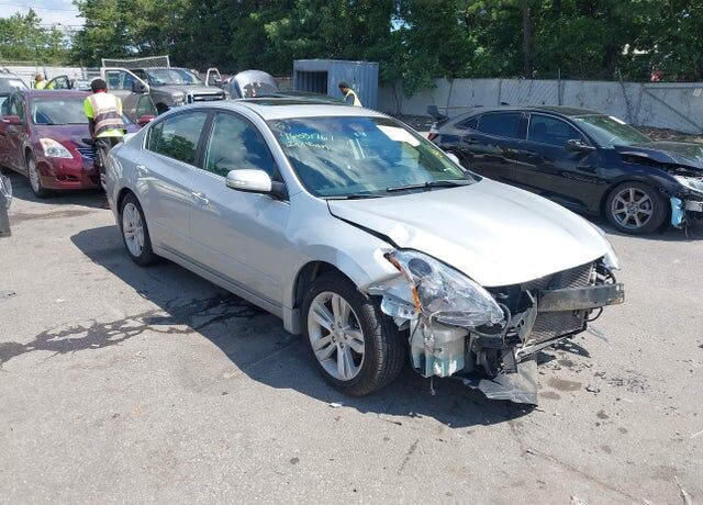 2012 NISSAN Altima